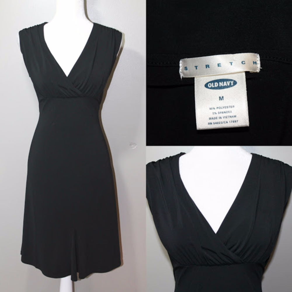 Old Navy knit black dress