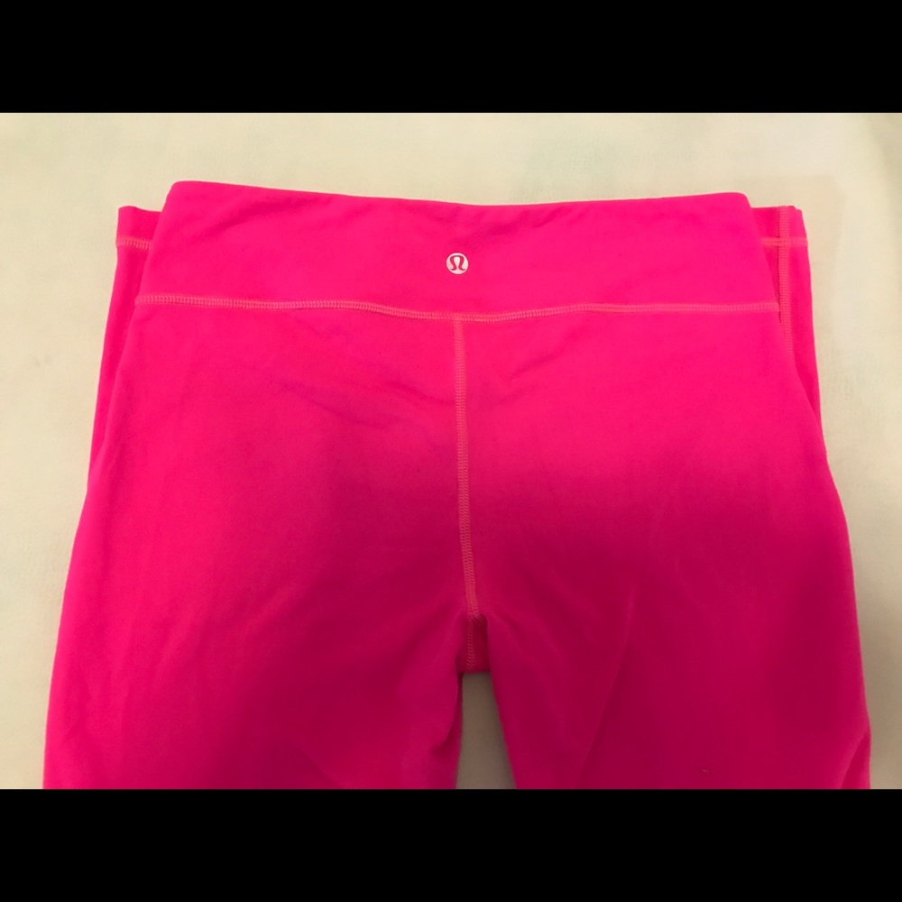 Lululemon hot pink wunder under crop pants
