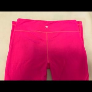 Lululemon hot pink wunder under crop pants