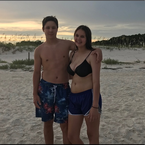 Meet the Posher - Picture 3 of 3