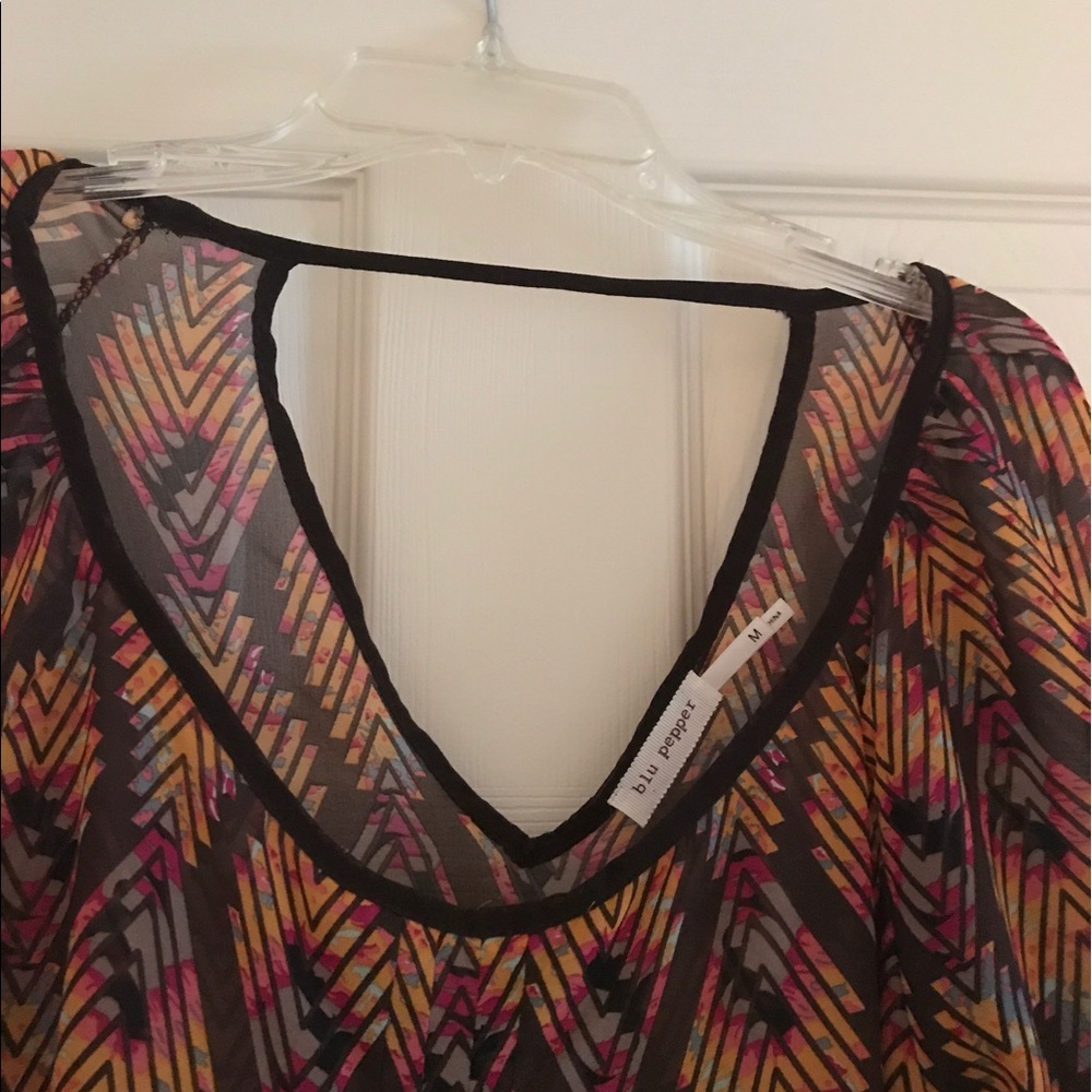 Sheer top - Picture 2 of 3