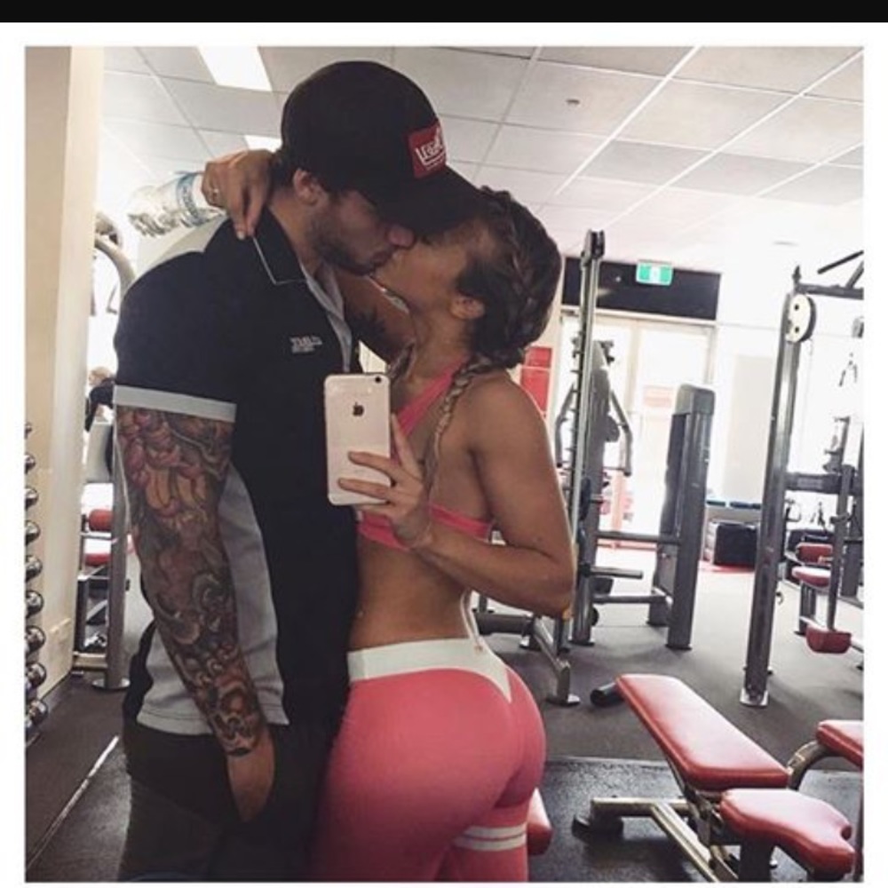 ❌SOLD❌ Pink aimn leggings aim'n Gymshark lulu