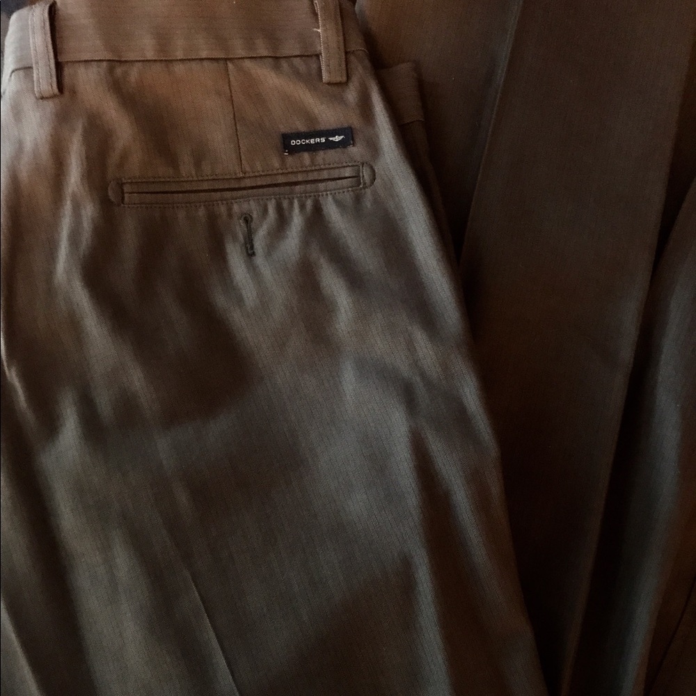 Docker dress pants. Great condition