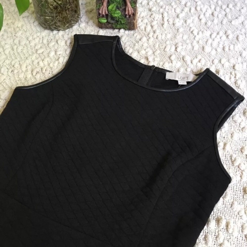 !Sold! Ann Taylor Loft Black Sleeveless Dress