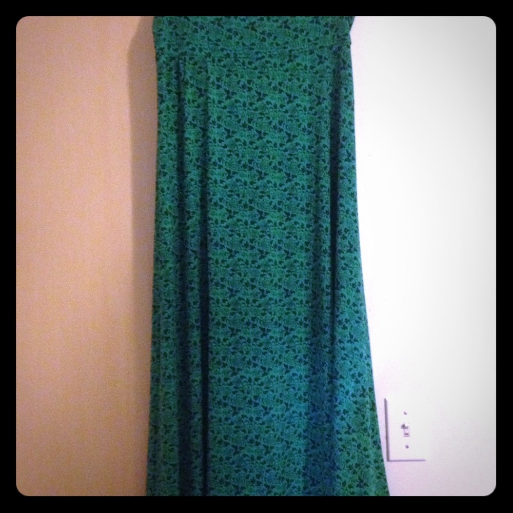 LuLaRoe Maxi skirt. Size Large.