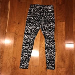 Nike leggings
