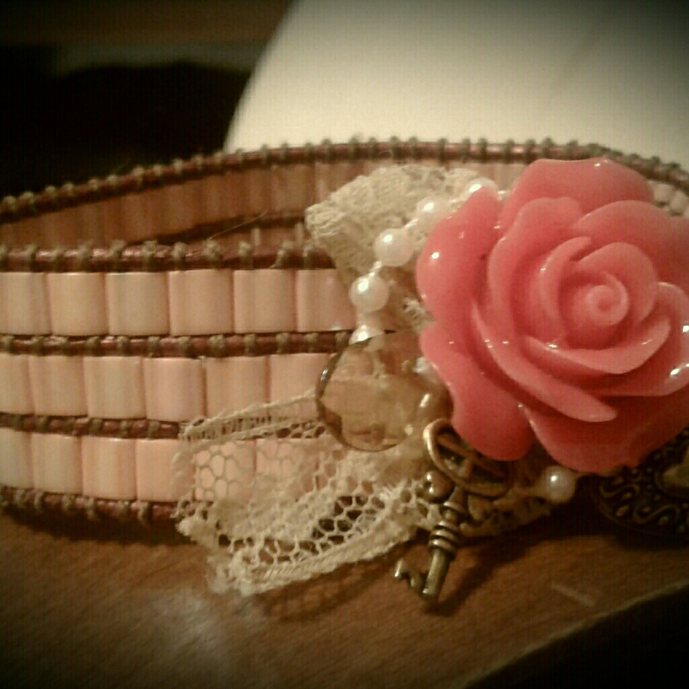 NWT STEAMPUNK HANDMADE BOUTIQUE BRACELET!!
