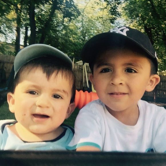 Meet your Posher, Teodora - Picture 1 of 1