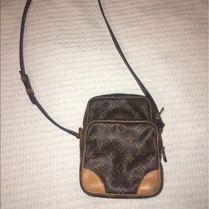 Authentic Louis Vuitton cross body bag