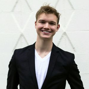 Meet your Posher, Nicholas