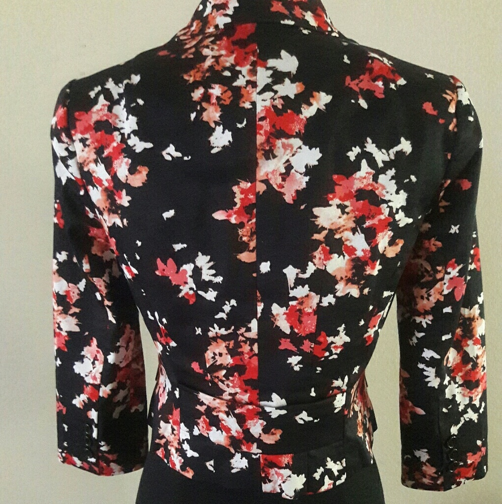 Fun blazer - Picture 2 of 2
