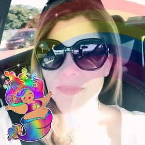 Meet your Posher, Raisa