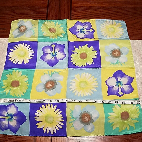 NWT, Disney World Pure Silk Scarf Floral - Picture 1 of 4