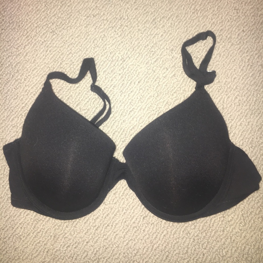 34 D Victoria's Secret pink push-up bra