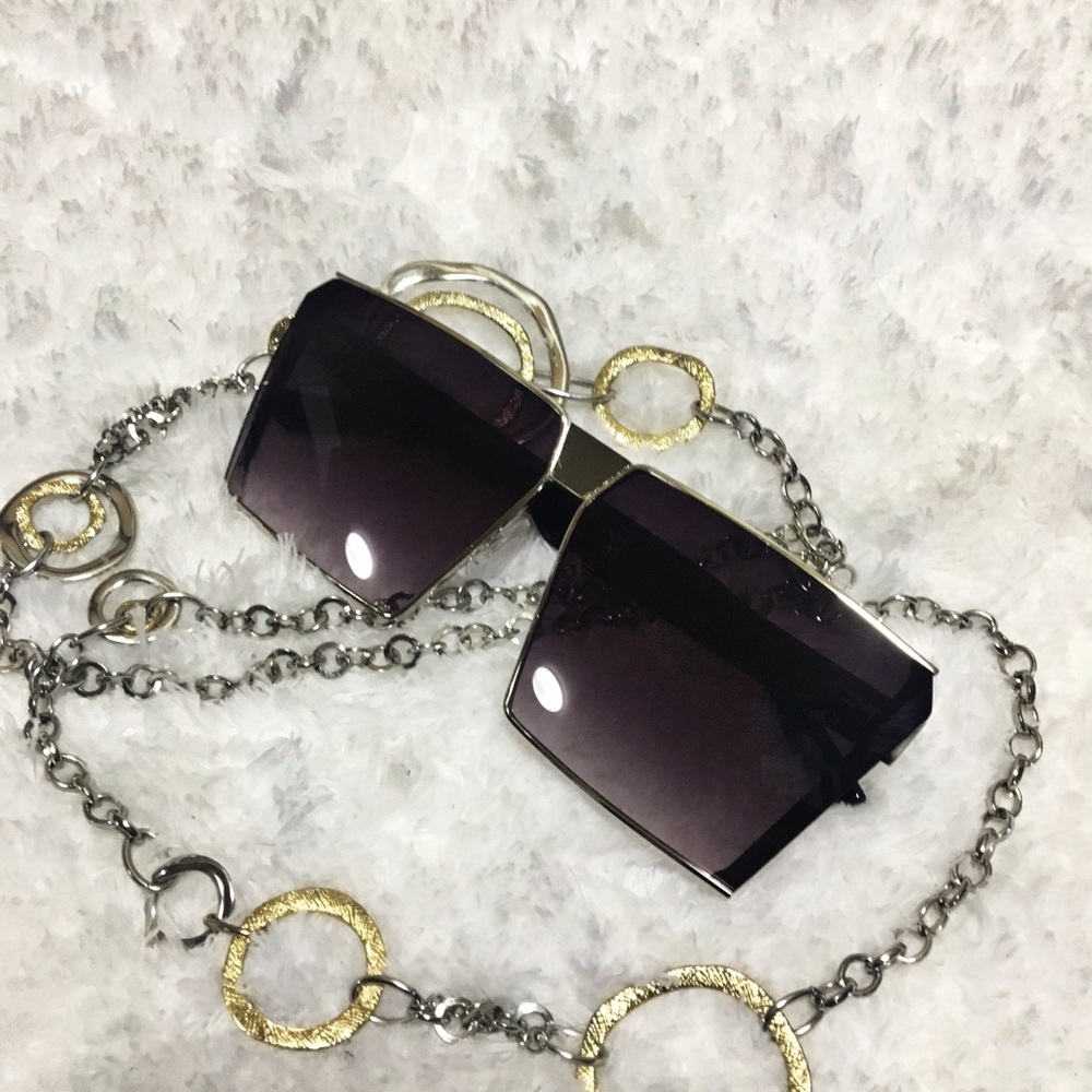 "Luna" Oversized Square Aviators - Picture 3 of 5