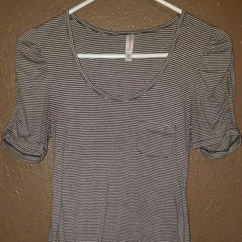 Xhilaration very soft 3/4 sleeve top