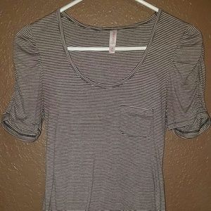 Xhilaration very soft 3/4 sleeve top