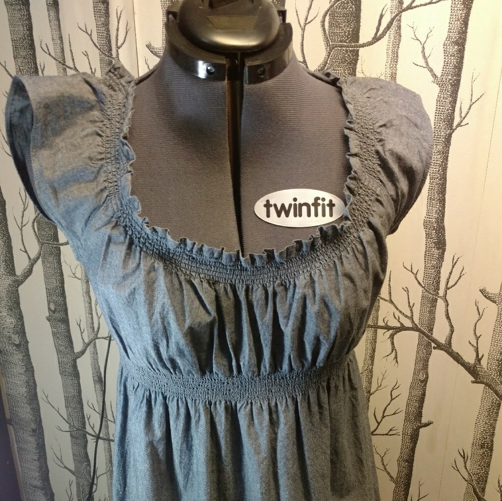 EUC Ann Taylor Loft Chambray Dress