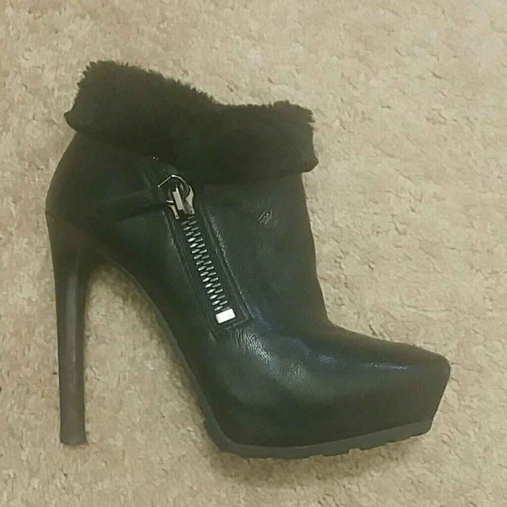Guess Black Platform Ankle Boots Size 7