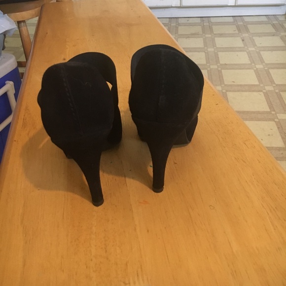 Black Pedro Garcia Pumps - Picture 4 of 5