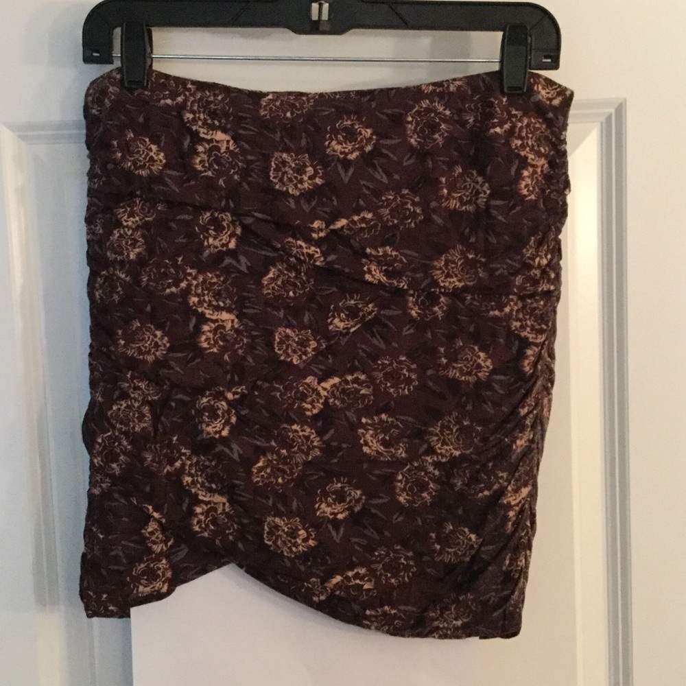 Free a People Large floral scrunch skirt