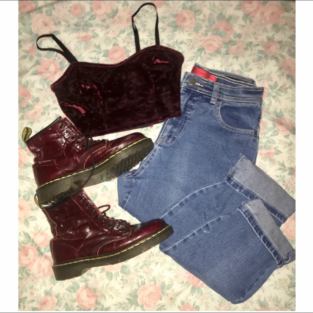 Gloria Vanderbilt denim mom jeans! Size 6, 28"