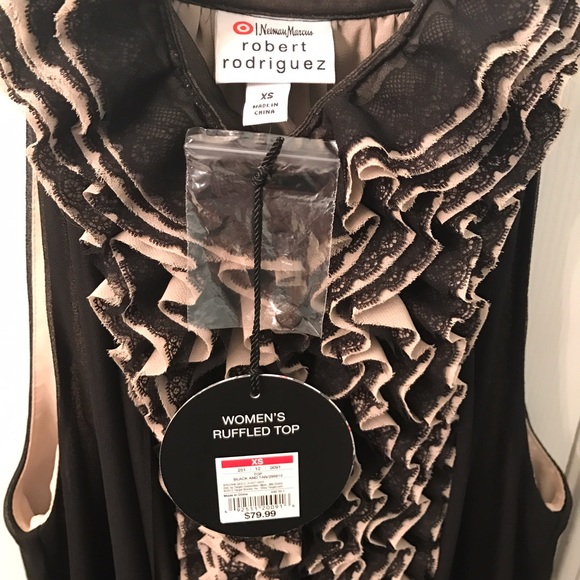 NWT Neiman Marcus Ruffle Top - Picture 7 of 7