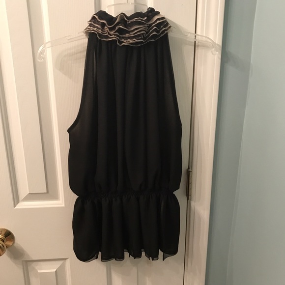 NWT Neiman Marcus Ruffle Top - Picture 5 of 7