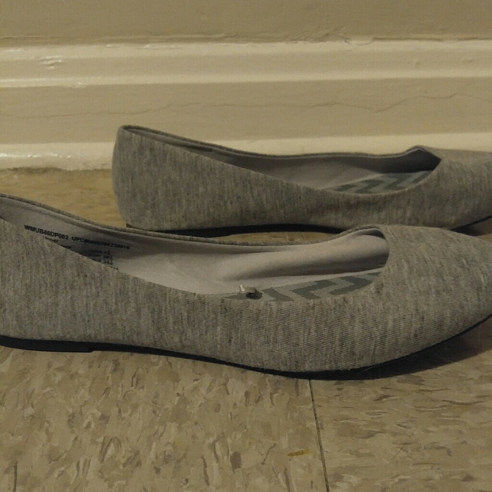 Flats - Picture 3 of 5