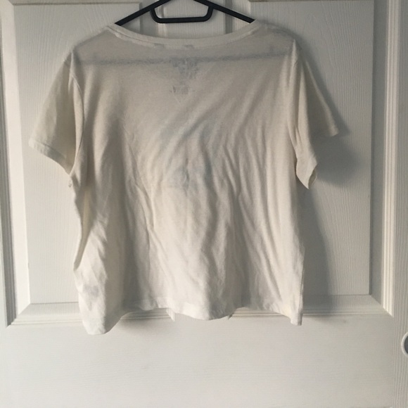 graphic white tee - Picture 2 of 3