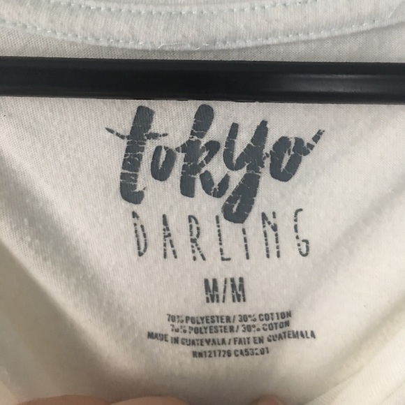 graphic white tee - Picture 3 of 3