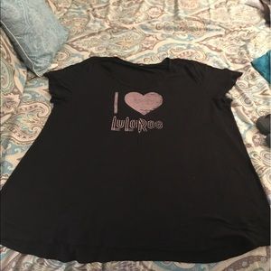 Gently worn lularoe classic t!