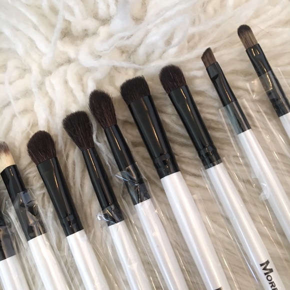 Morphe Black & White Brush Set - Picture 3 of 8