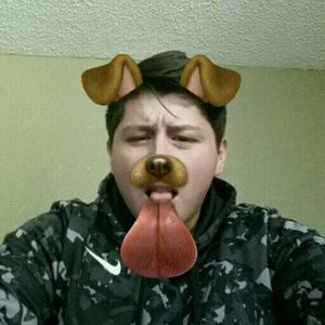 Meet your Posher, Derix