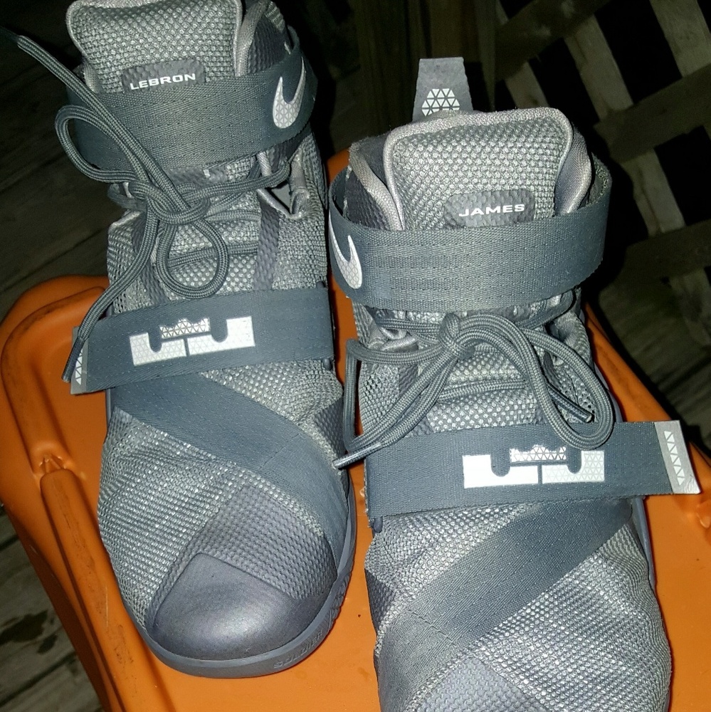 Men's size 13 LeBron Nike's