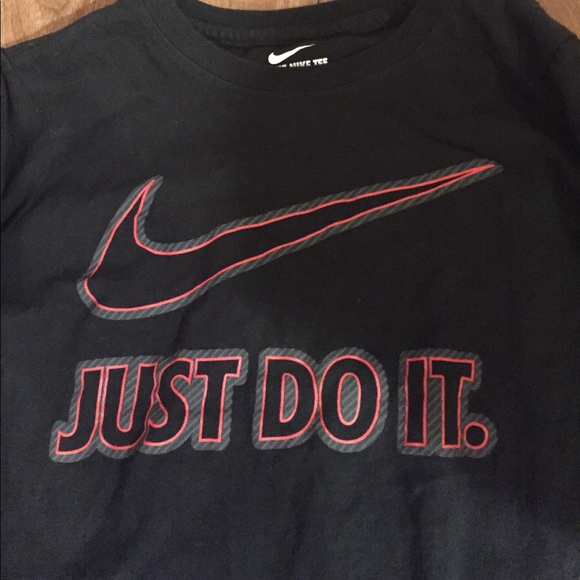 Nike Long Sleeve Shirt - Picture 2 of 3