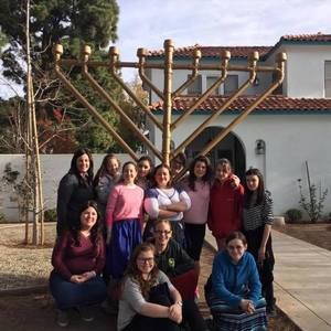 Meet your Posher, Meira