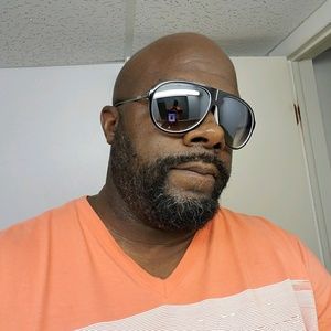 Meet your Posher, Ronald