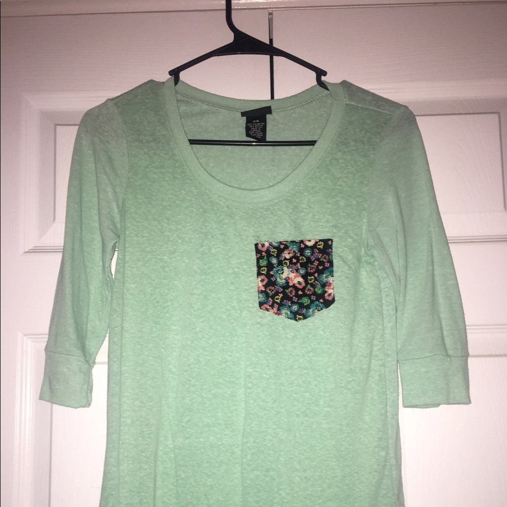 3/4 sleeve shirt