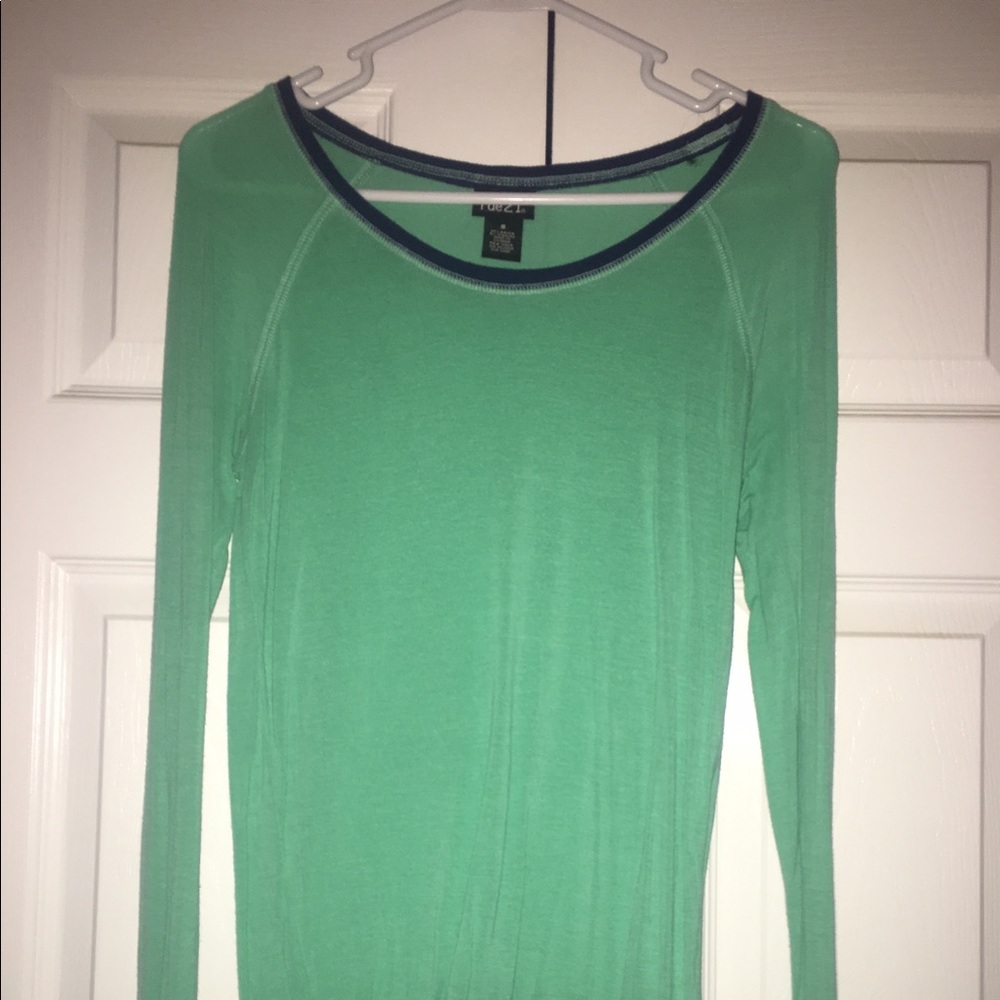 Long sleeve shirt