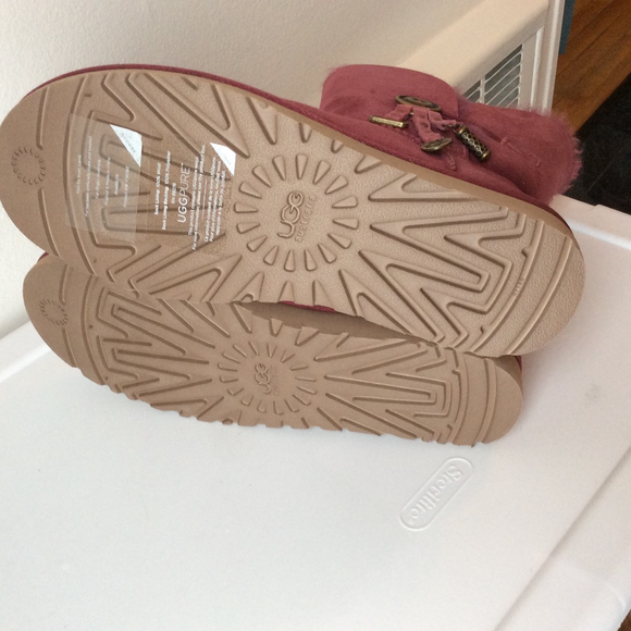 NWT🌟UGG Australia Azaela Boots - Picture 7 of 7