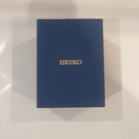 Got watch was a little to big so im trying to sell - Picture 1 of 4