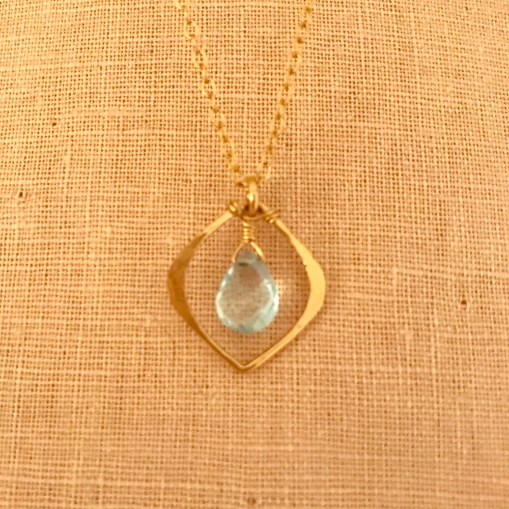 Judith Bright short necklace