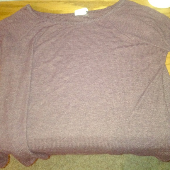 Maroon Long Sleeve Tee Tilly's - Picture 1 of 4