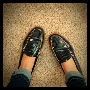 Bass Weejuns shiney penny loafers!