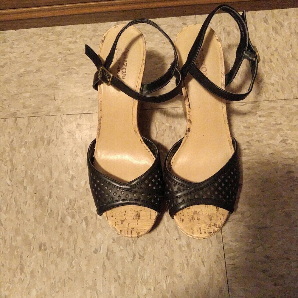 Wedge Sandals - Picture 4 of 6