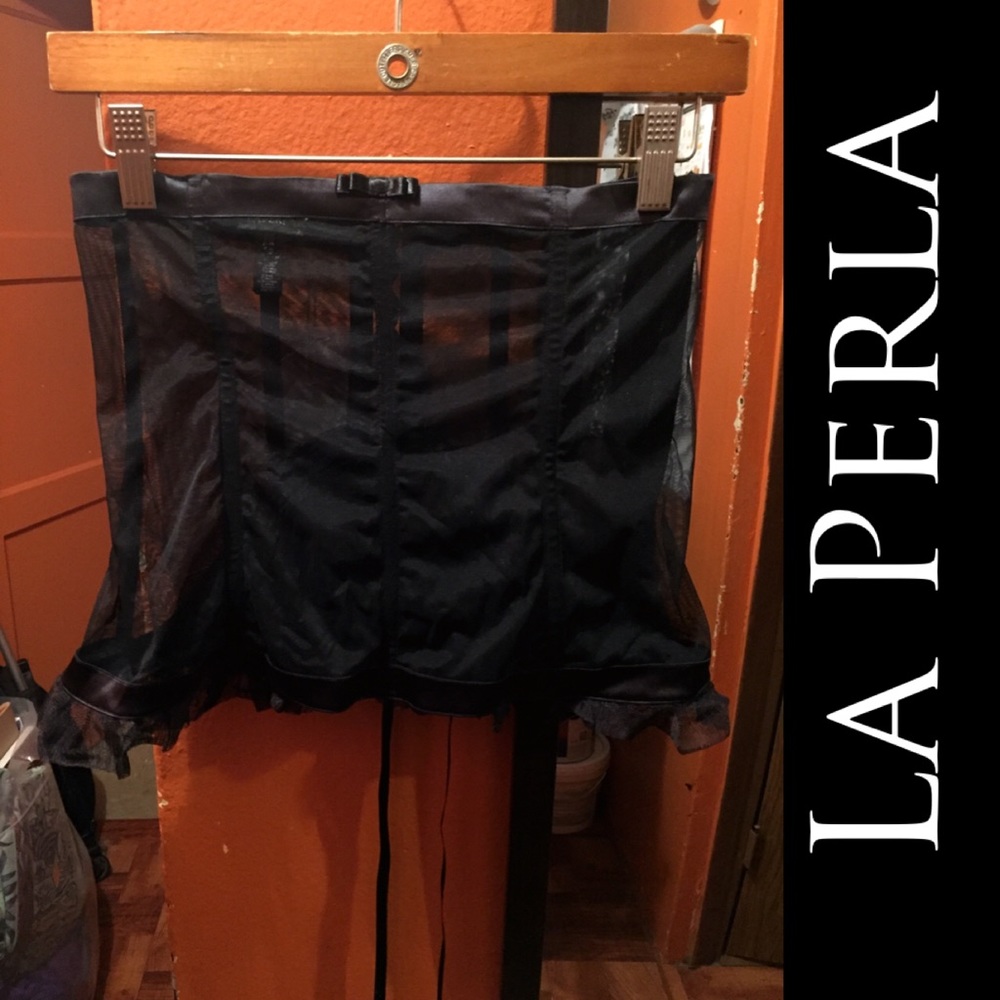 ✨NEW✨La Perla Ruffled Sheer Bottom!