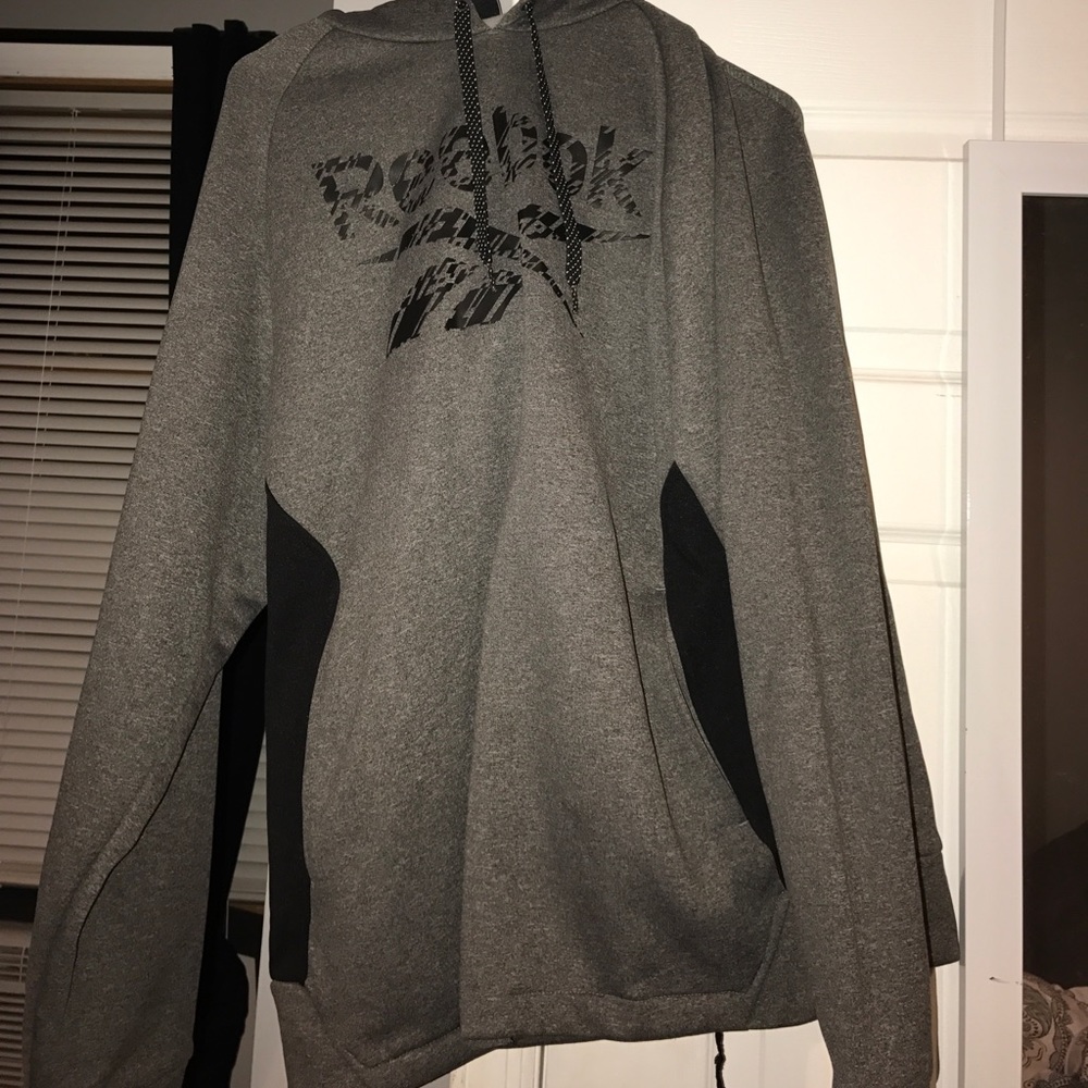 Reebok sweatshirt men's large