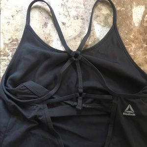 black workout top