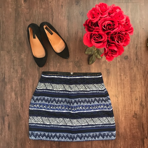 ZARA Woven Mini Skirt in Blue Aztec Stripe, Sz XS - Picture 1 of 4
